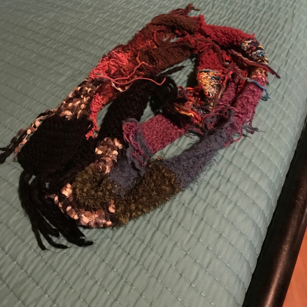 Gorgeous winter scarf!