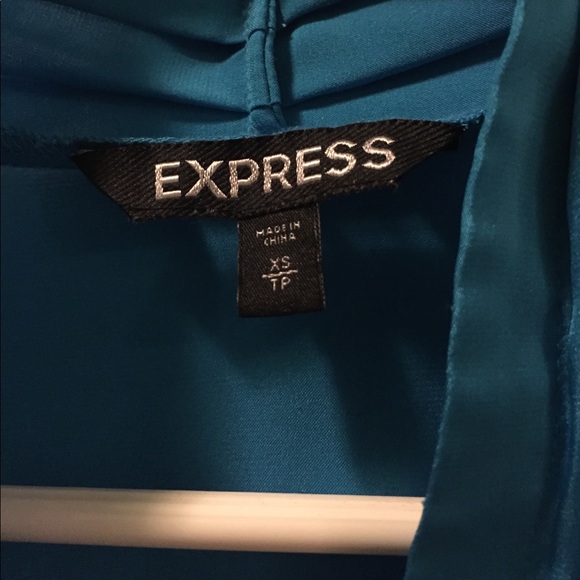 Top - Picture 2 of 2