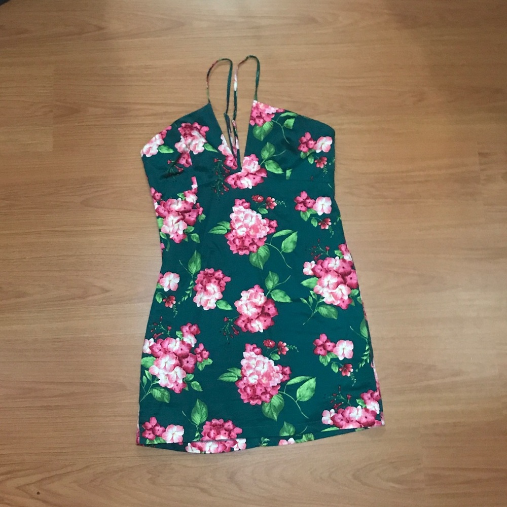 NWOT Floral Forever 21 Dress