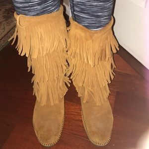 Minnetonka fringe boots