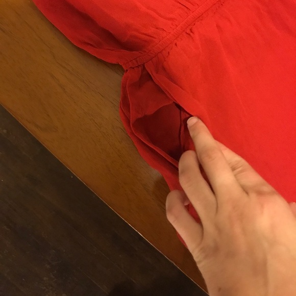 Red embroidered romper - Picture 4 of 4