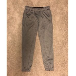 NIKE Sweatpants