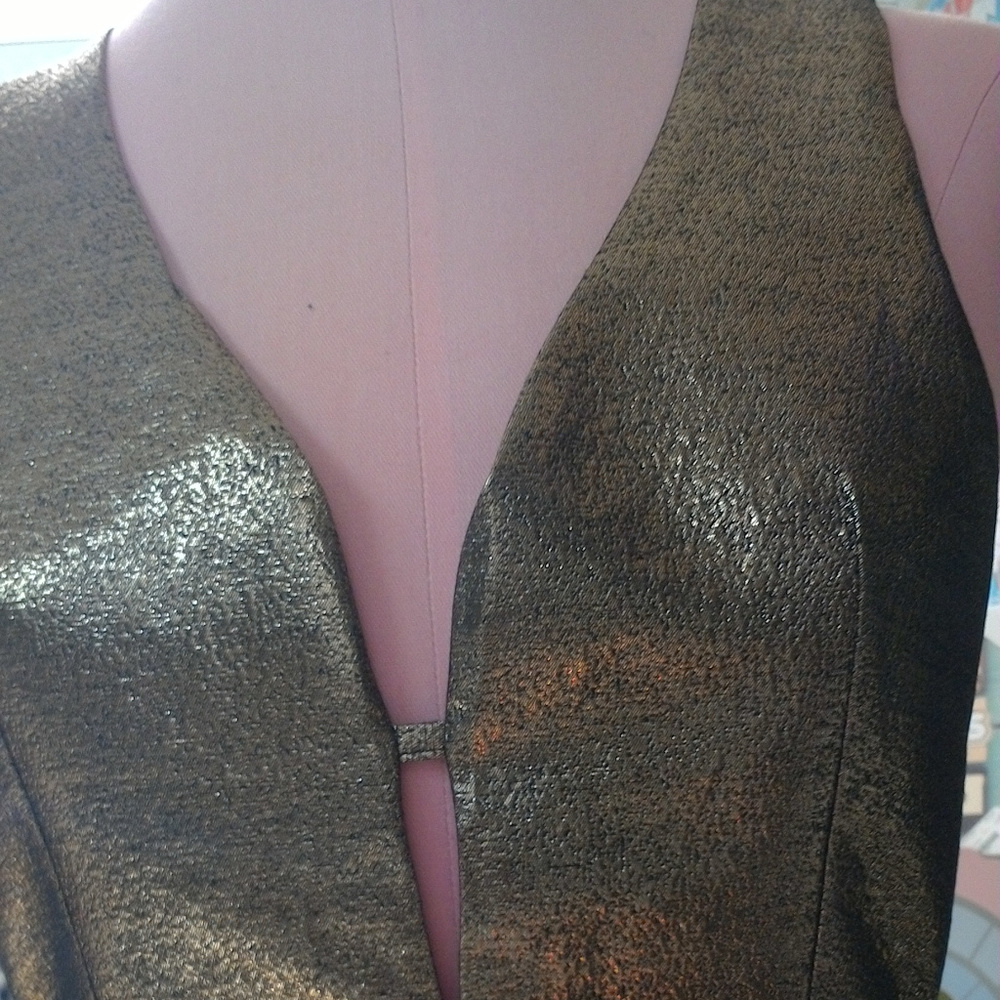 GOLD CHRISTMAS DRESS - Picture 5 of 5