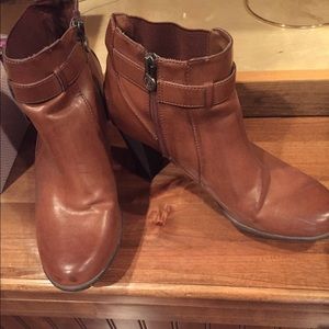 Heeled brown boots size 7.5