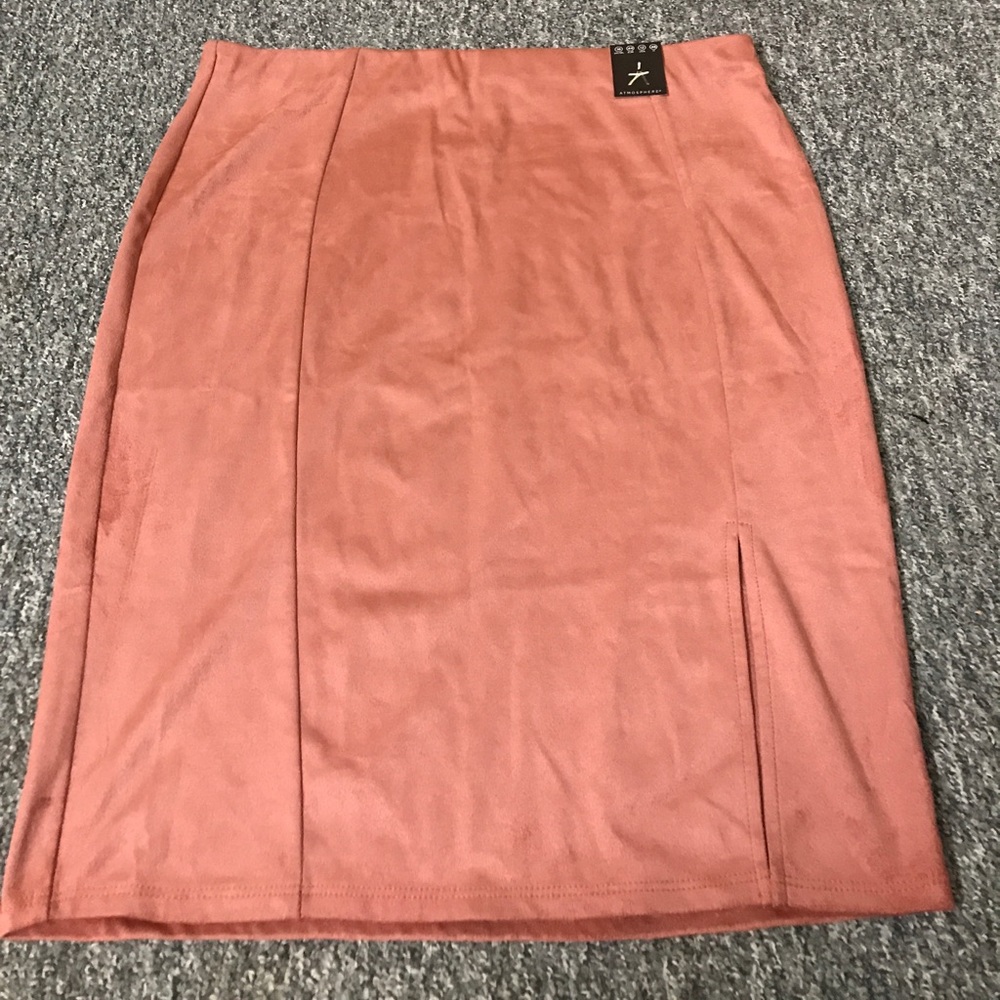 Size 12 pink, soft velvet feel skirt from Primark