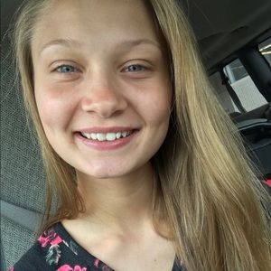 Meet your Posher, Esther