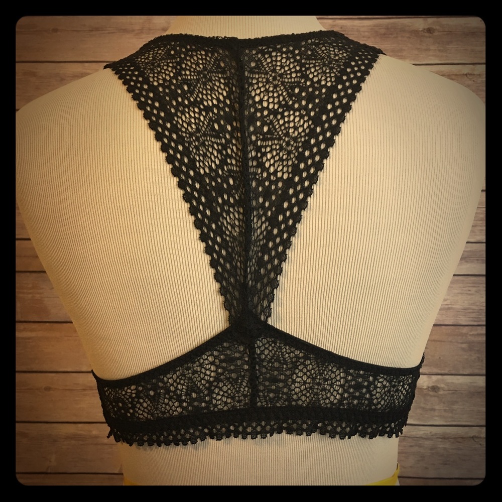 🌀Victoria's Secret🌀 LACE BRALETTE NWOT