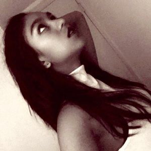 Meet your Posher, Jasmine