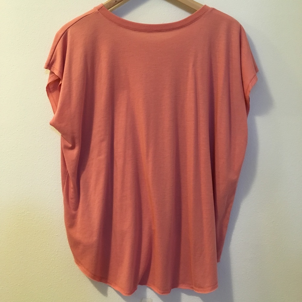 Flowy top - Picture 2 of 2