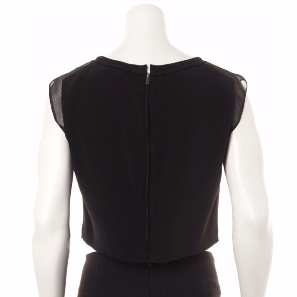 SOLD**       ELIZABETH AND JAMES Black cropped top - Picture 4 of 4