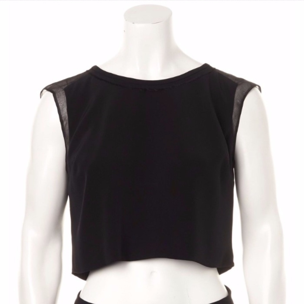 SOLD**       ELIZABETH AND JAMES Black cropped top - Picture 2 of 4