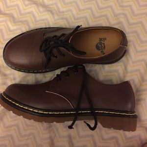 NEW NEVER WORN Dr Martens Oxfords