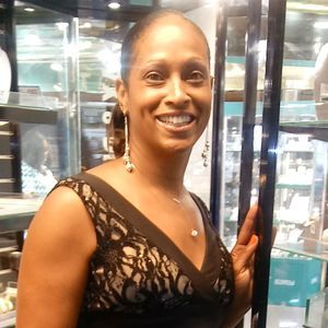 Meet your Posher, Tiffany