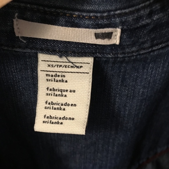Levi's denim shirt - Picture 2 of 4