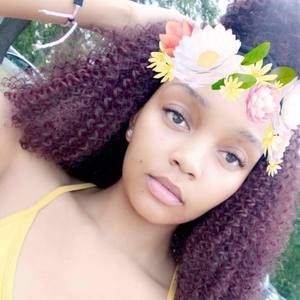 Meet your Posher, Lisha