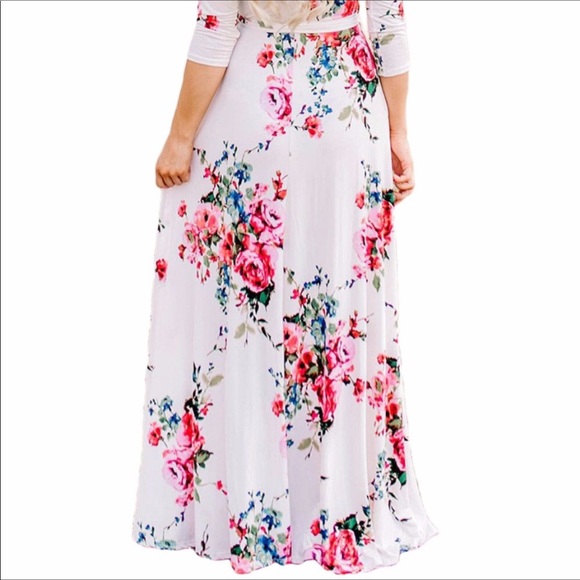White flowery wrap maxi dress - Picture 5 of 6
