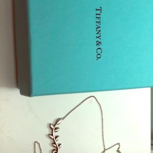 Tiffany PALOMA PICASSO® OLIVE LEAF VINE Necklace