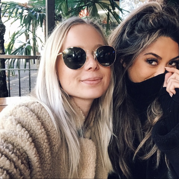 Meet your Posher, Alex - Picture 2 of 4