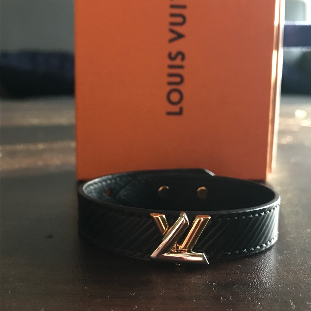 Louis Vuitton LV Leather bracelet