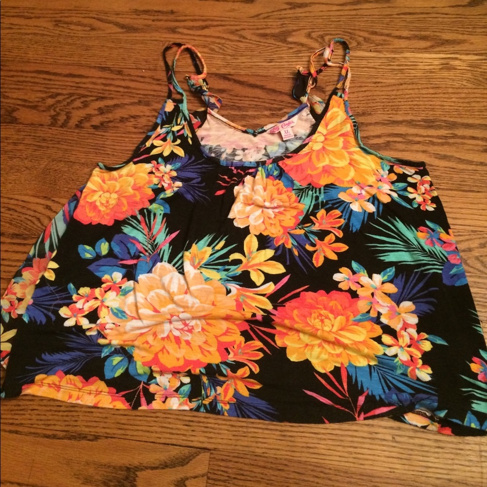 Color tank top
