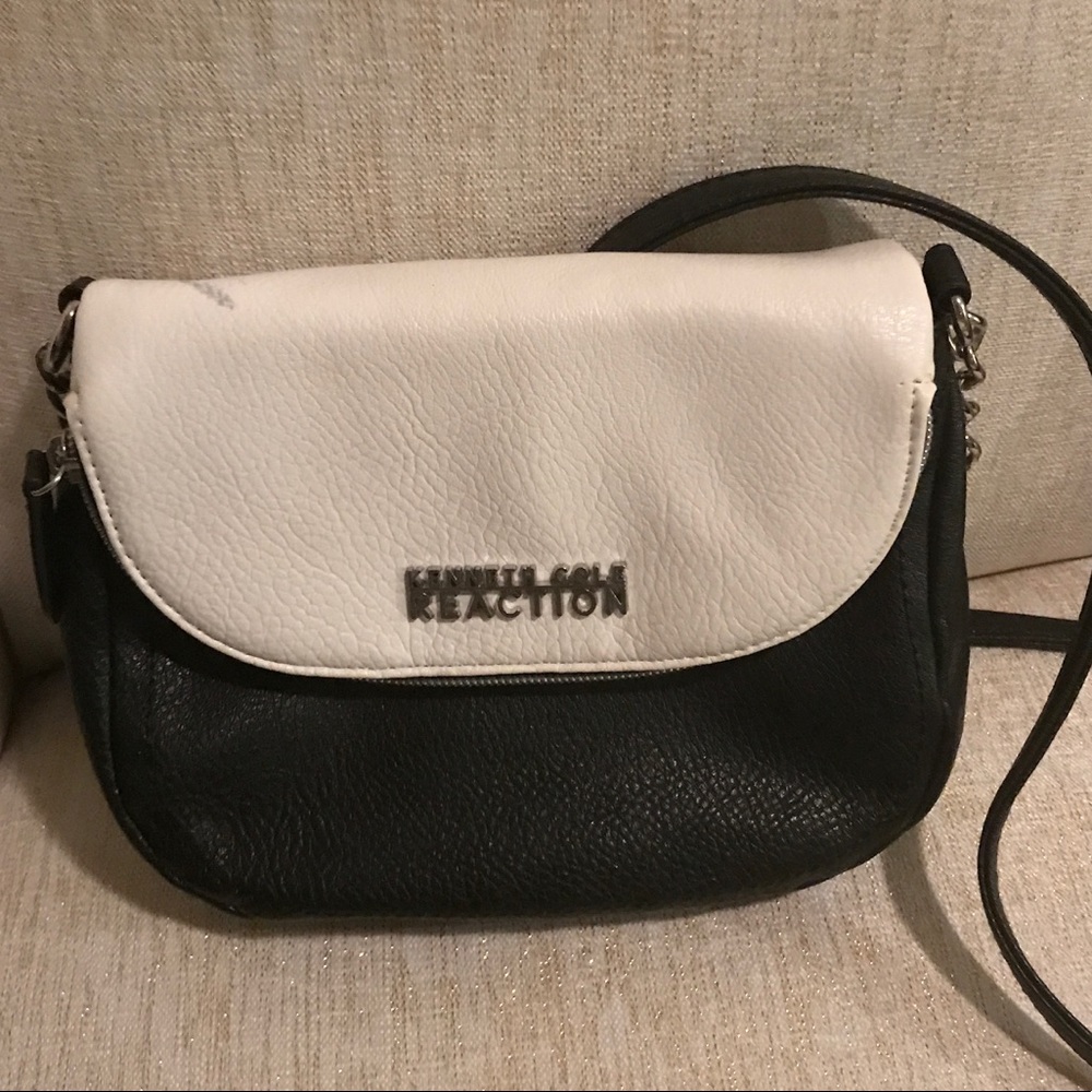 Kenneth Cole cross body purse