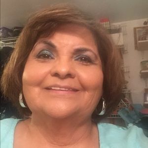 Meet your Posher, Nina