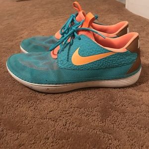 Men's size 13 Nike shoes