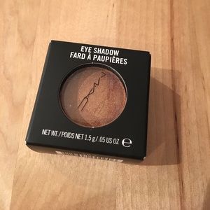 MAC eyeshadow