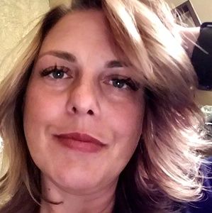 Meet your Posher, Gloria