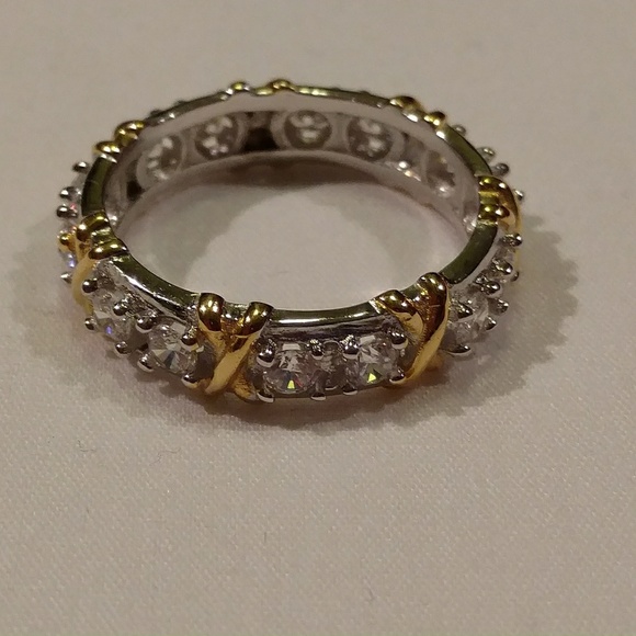 Wedding style ring - Picture 1 of 1