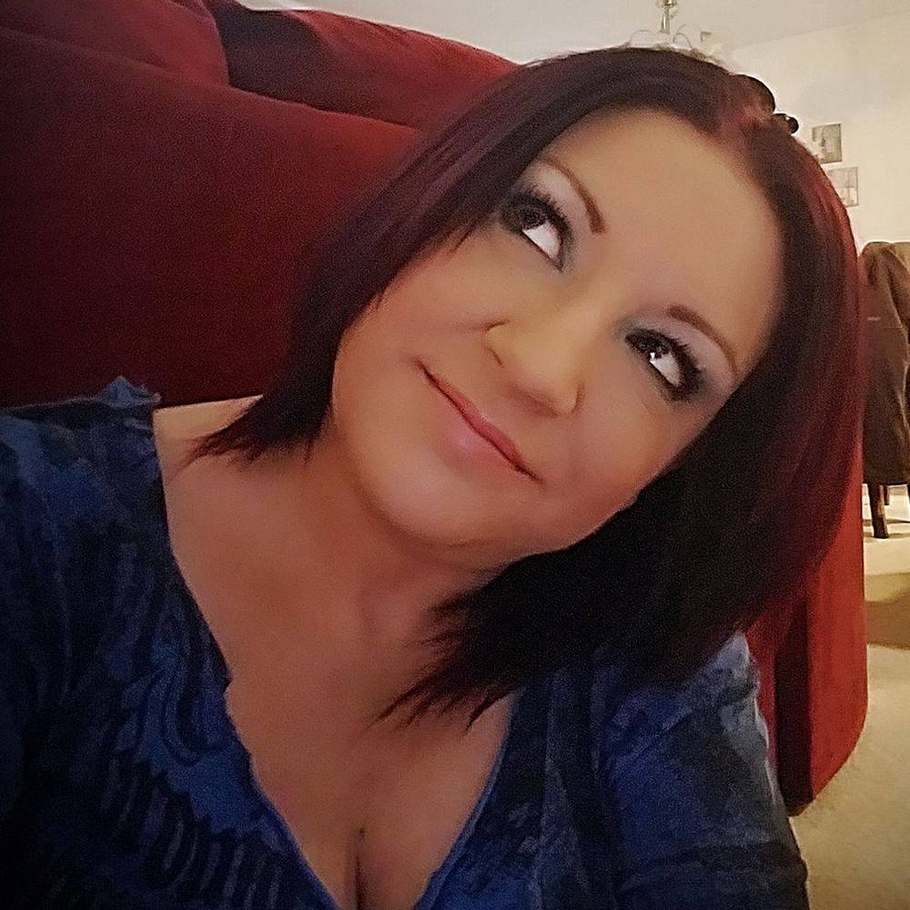 Meet your Posher, Becca