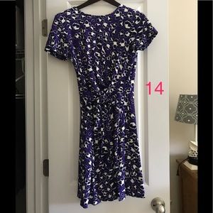EUC DVF side tie Print Dress
