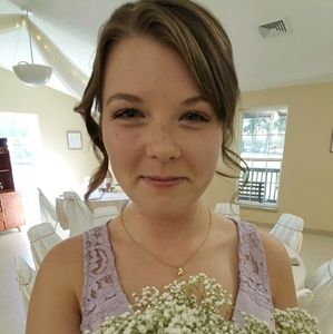 Meet your Posher, Cara