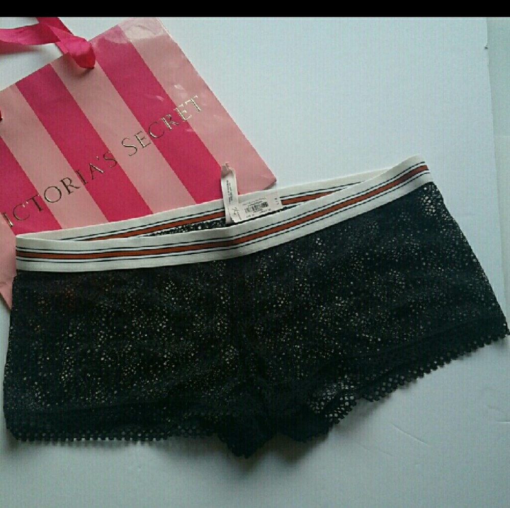 VS Black Lace banded boyshort Large - Picture 3 of 3
