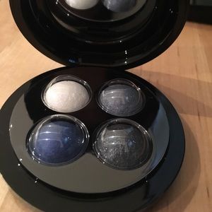 MAC mineralize eye shadow compact