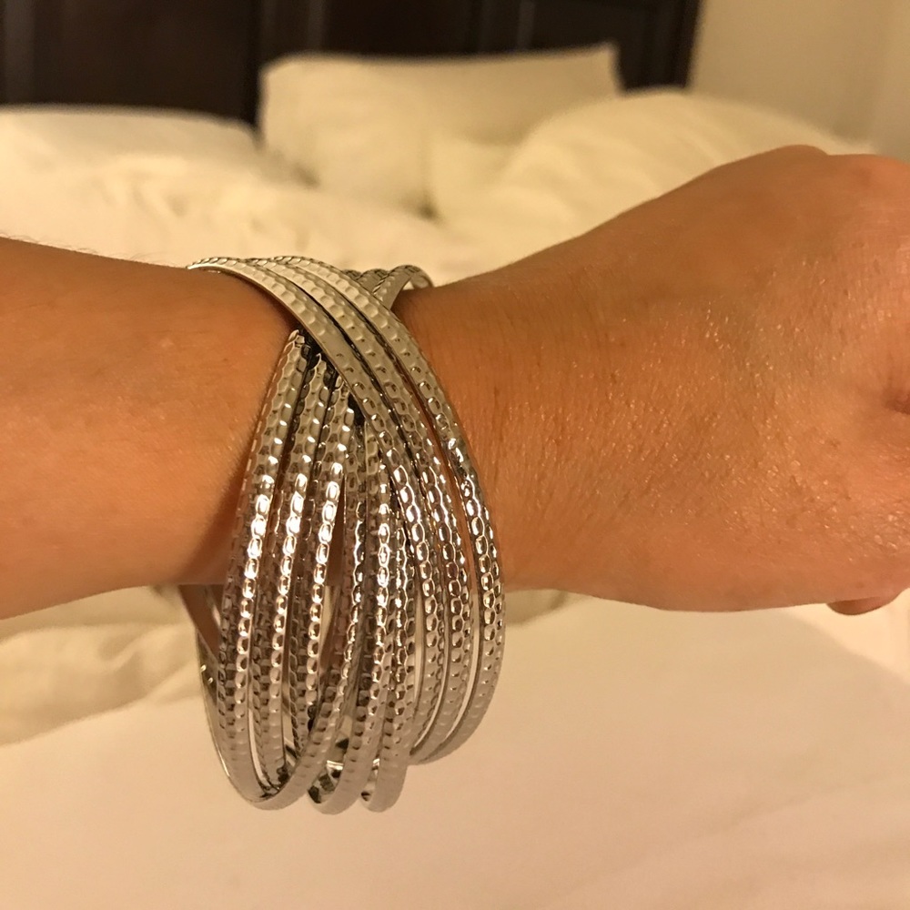 Silver metal bangles - Picture 2 of 2