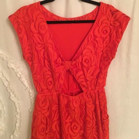 Gianni Bini Low-Back Orange Lace Dress w/Cutout - Picture 3 of 3