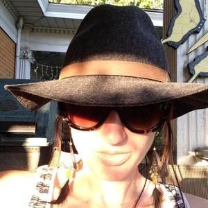 Meet your Posher, Anna