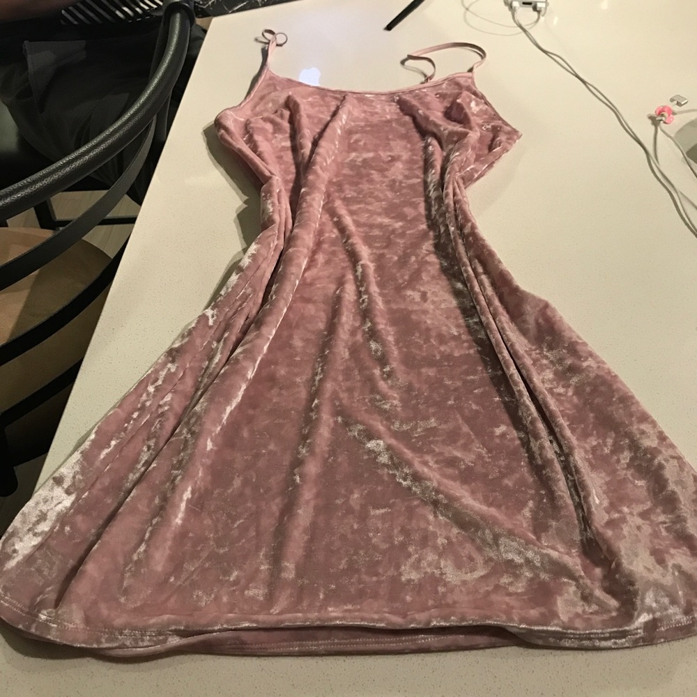 Victoria's Secret wear out pink velvet dress NWT