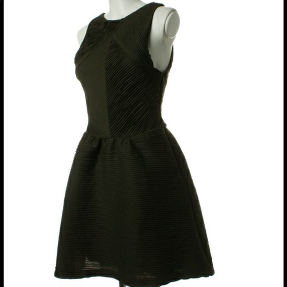 TOPSHOP Textures pleat tunic textured DRESS - Picture 8 of 8
