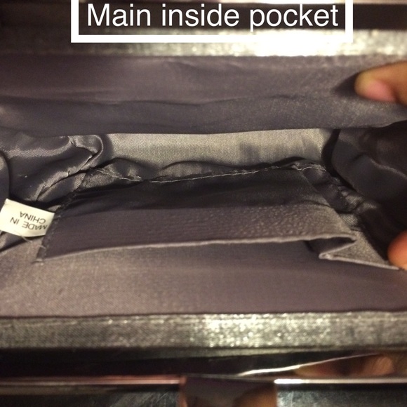 Pewter gray shimmery *2-in-1* mini evening purse - Picture 5 of 8