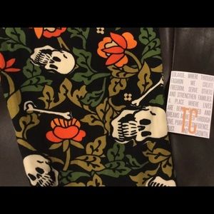 Halloween Skull TC LuLaRoe
