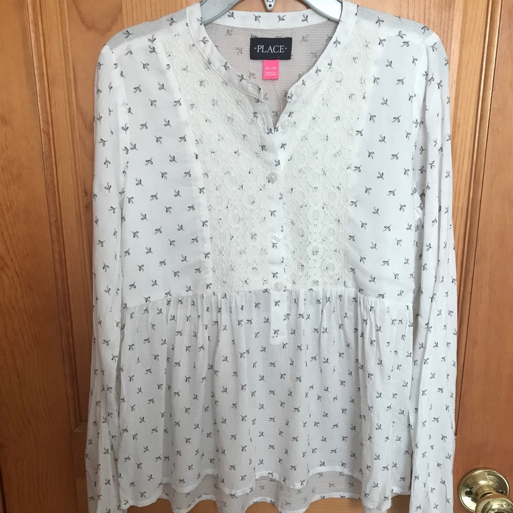 Children's place blouse. Size XL