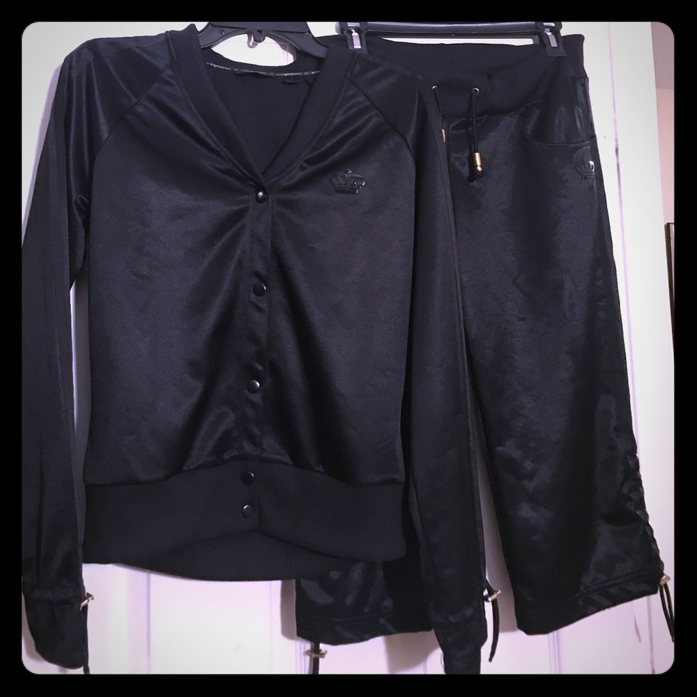 Addidas 2 piece Capri Set