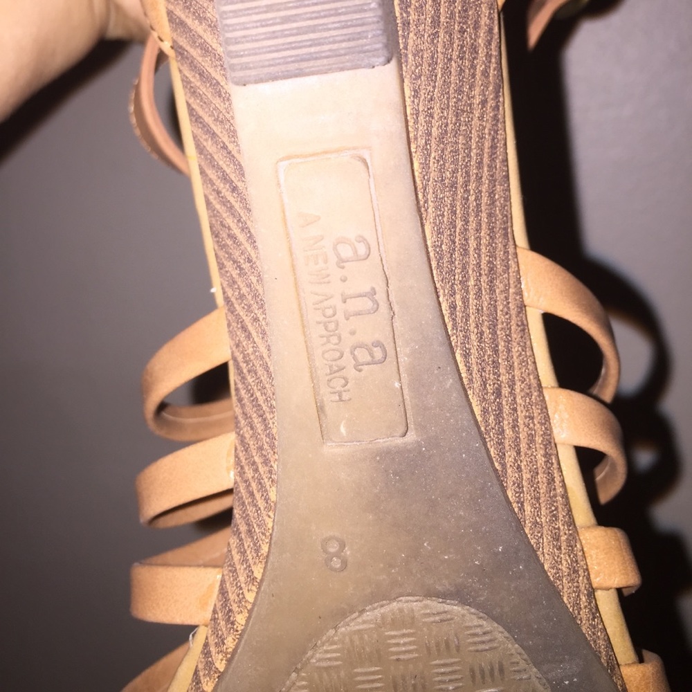 Wedges - Picture 3 of 4