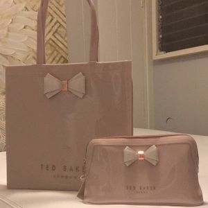 Meet your Posher, Lorie