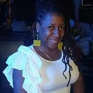 Meet your Posher, Deneen