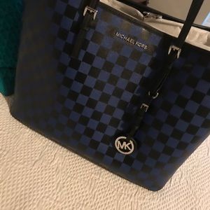 Brand New Michael Kors Jet Set Travel Tote