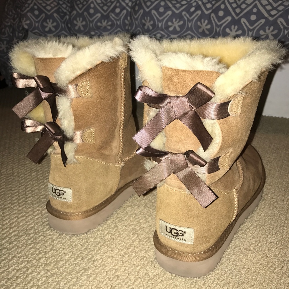 UGGS