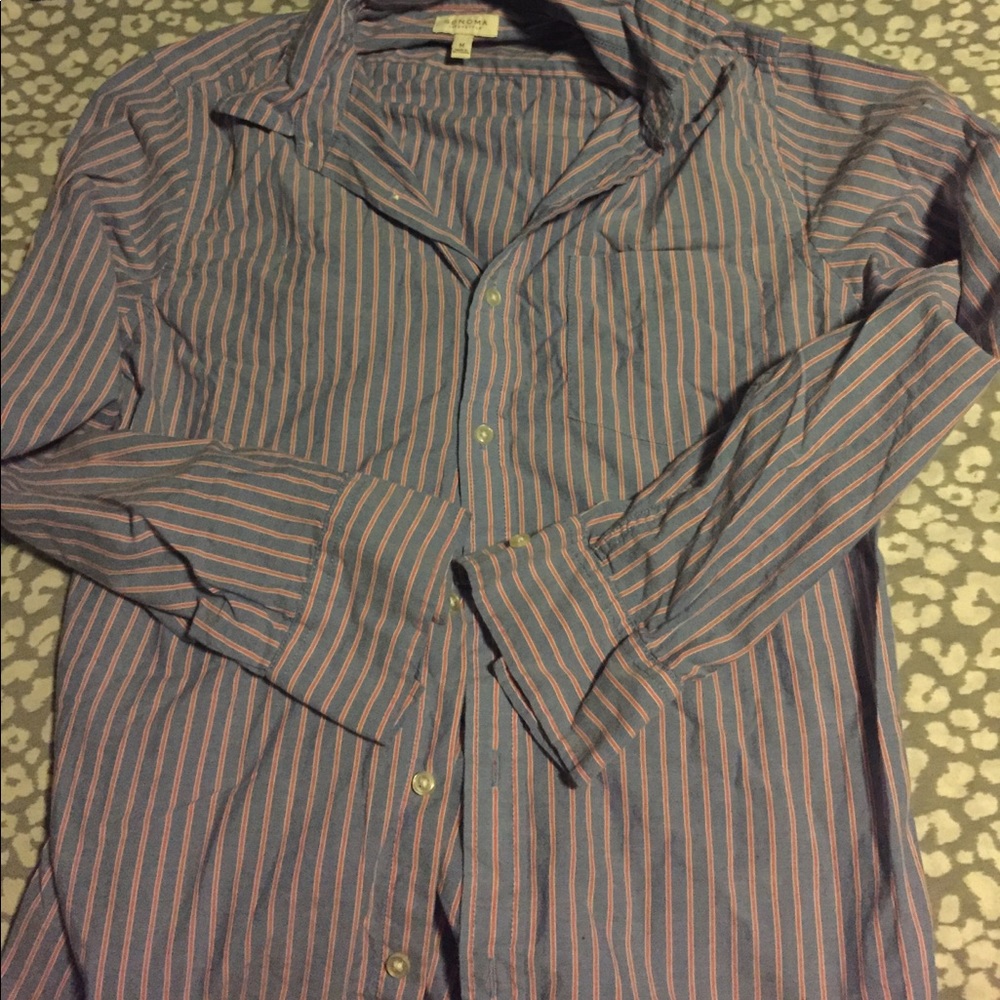 Medium Sonoma Casual Shirt. Fits big for a medium